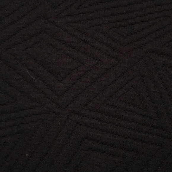 Black dress - Picture 2 of 5